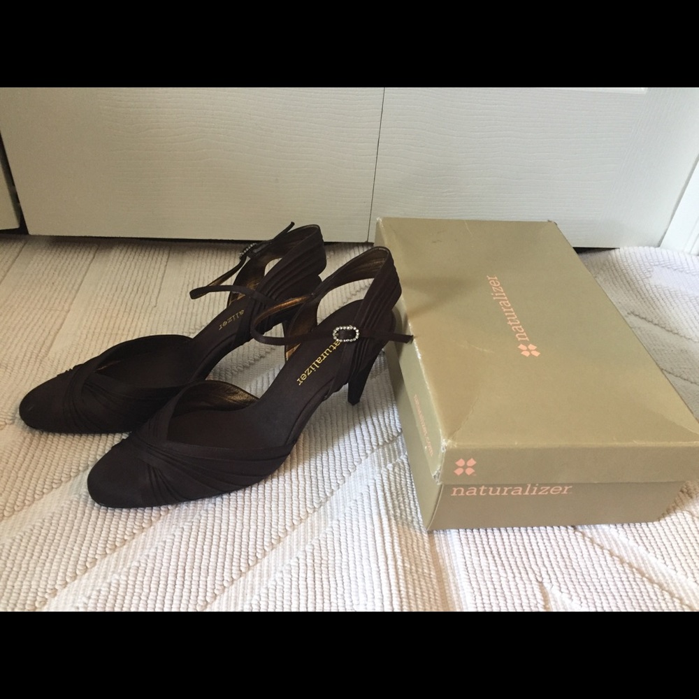 Naturalizer 4in heel size 10
